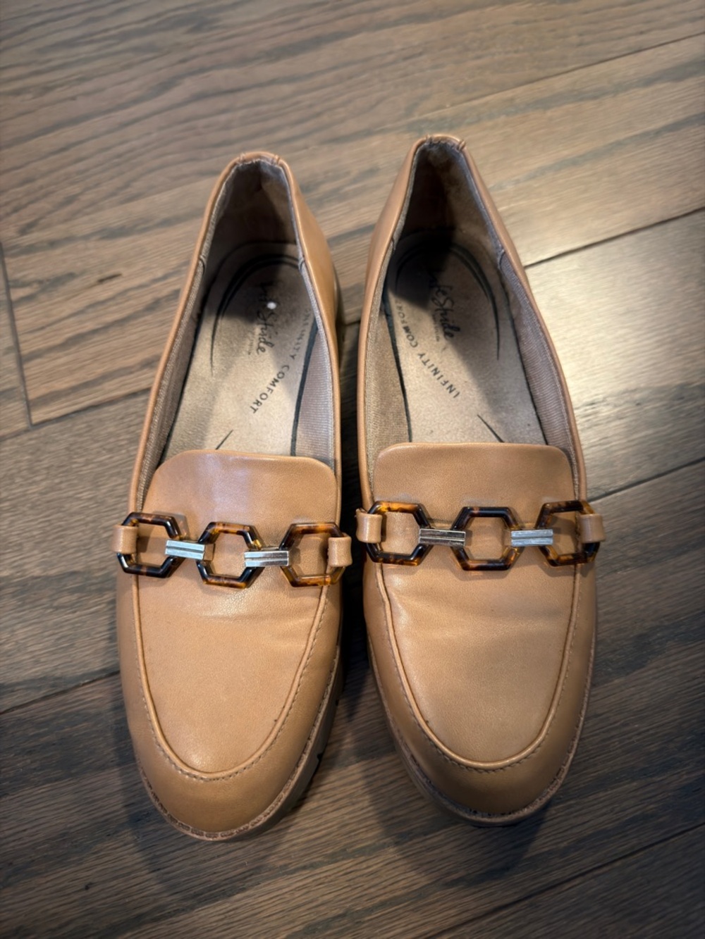 Life stride Leather Loafers with Hexagon Chain Detail